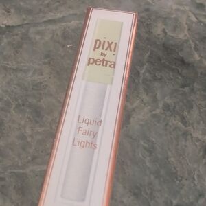 Pixi by Petra Liquid Fairy Lights